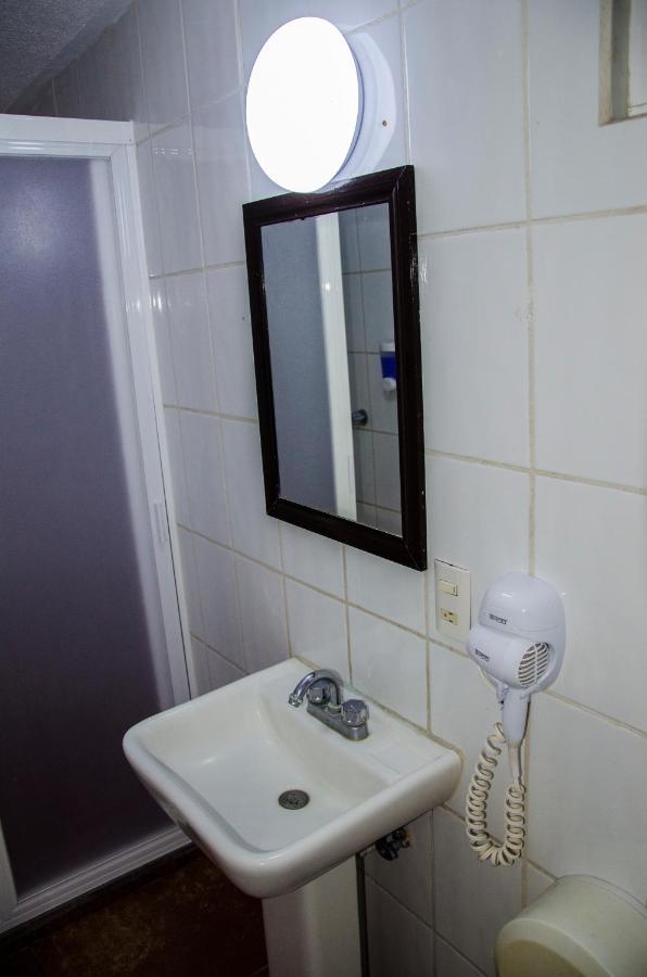 Hotel Tecnologico ケレタロ エクステリア 写真